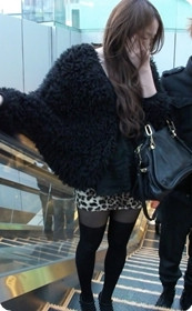 豹纹短裙,黑丝极度诱惑