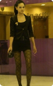 漂亮长腿高跟少妇