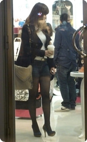 清纯MM爱穿黑丝勾引男人