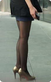 公司的白领爱穿丝袜
