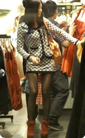 街拍少妇的黑丝袜