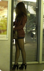 高跟黑丝袜少妇,极品身材,绝对风骚