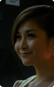 这美女让人看了骨头都酥了