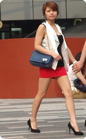 少妇走路步伐大