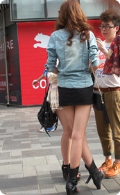 这样性感的短裙美女,男人都想拥有