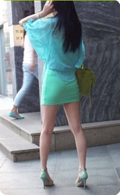 喜欢这样的颜色吗?还有这翘臀呢