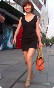 邻家小妹也喜欢穿着暴露