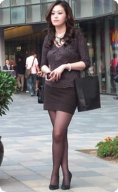 骚力十足的少妇被老外搭讪