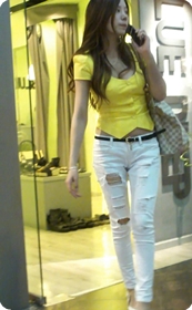 性感白布包臀少妇