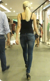 老外的牛仔包臀大屁股