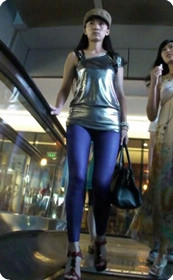 绝世大屁股,这么大的屁股还包的这么紧