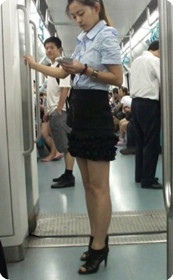 美女陪你玩地铁痴汉