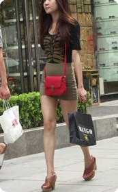 清纯美女的翘臀,身材如此完美