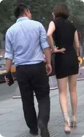 包臀黑裙好会扭