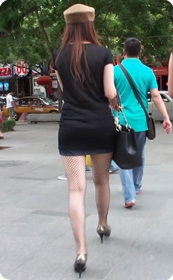 牛仔短裙,性感网袜