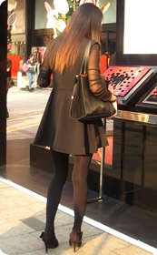 逍遥会员黑丝短裙少妇