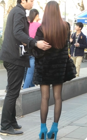 超赞的黑丝美眉长得漂亮身材又赞