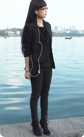 紧身裤眼镜娘是不是很像日本女教师