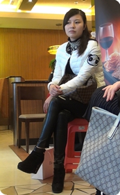 妩媚少妇,紧身皮裤