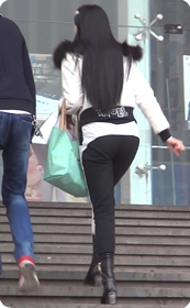 街拍少妇,有人喜欢这款吗