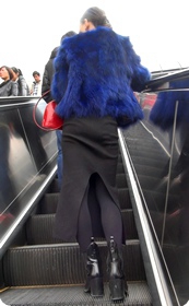 非常漂亮的长裙少妇,颜值超高