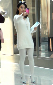 很爱自拍颜值爆表美女