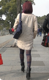 街拍性感连衣裙丝袜美女少妇