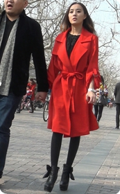 街拍会让你按耐不住心智的极品美女