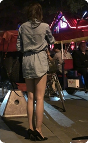 非常性感的小热裤美女