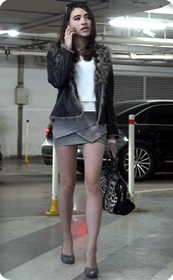 高挑性感洋妞修长美腿让人忍不住多看两眼