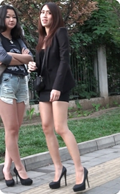 很赞的工作装短裙美女也不缺失性感