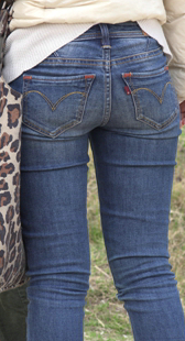 勒沟蓝牛小少妇