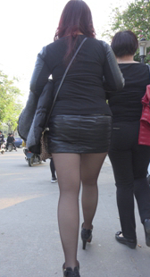 大屁股黑丝重口味少妇