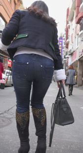 超重口味大屁股紧身蓝牛