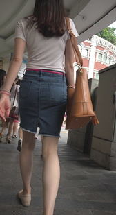 极品靓丽包臀牛仔裙小少妇