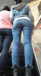 街拍紧牛仔肥臀少妇