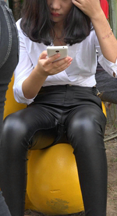 皮裤小妹子水滴滴