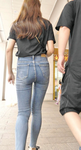 牛仔超深沟长发大美女战斗力强