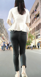 西裤大肥臀少妇真会扭