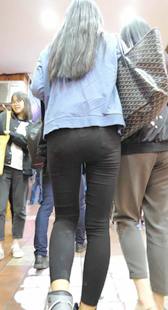 黑紧打底裤三角显示战斗力