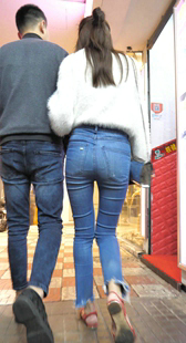 超紧蓝牛细腰大宽臀美女战斗力强