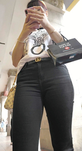 饱满黑牛巨臀重口味熟女