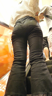 喇叭牛仔大宽臀少女战斗力超强