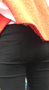 路边摊打底宽臀少妇