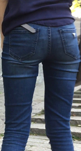 跟拍紧身蓝牛小深沟