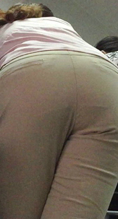 极品黄裤大屁股这姿势你行你来