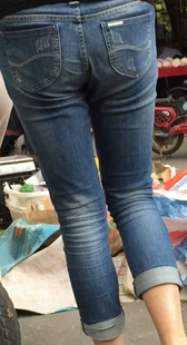 包臀牛仔裤少妇视频