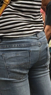 包臀牛仔裤少妇开发多