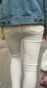 风骚白裤少妇小号内痕