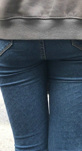 大屁股牛仔裤真会夹